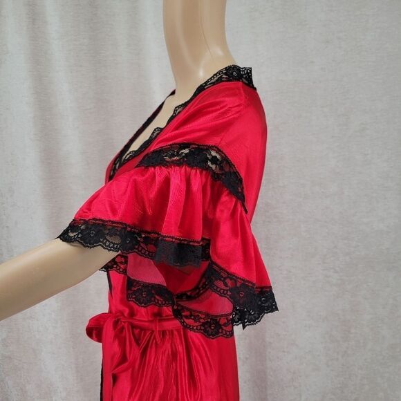 Vandemere Vintage Nightgown and Peignoir Robe Set Red Black Lace Plus Size 1X - Picture 5 of 16